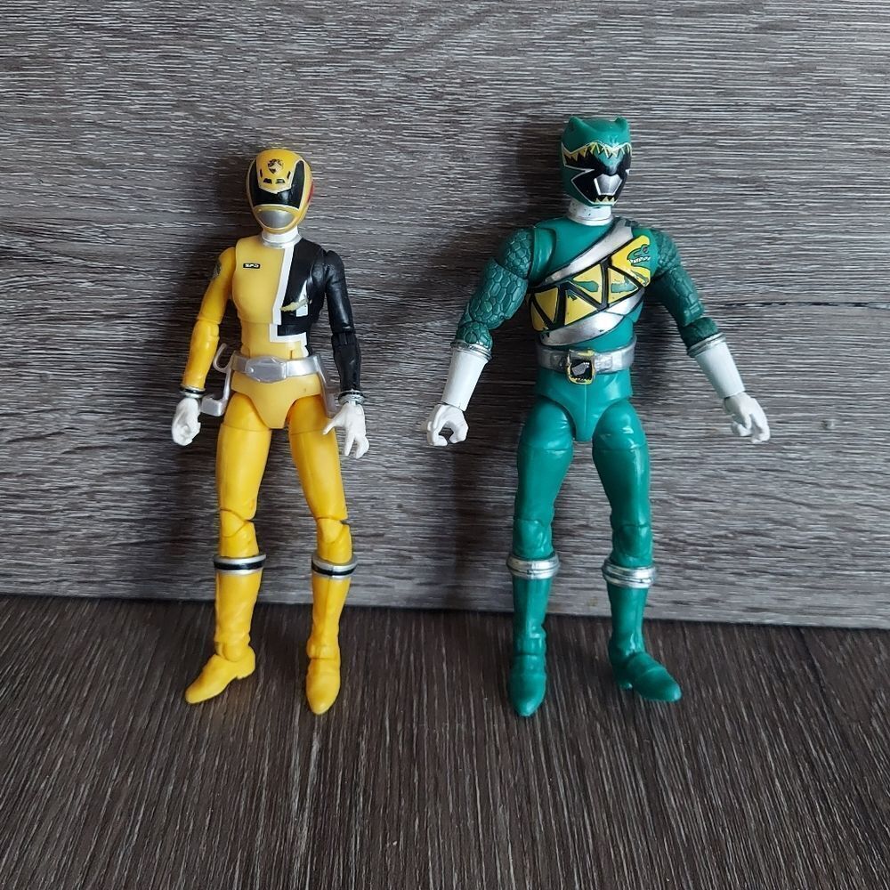 Power Rangers Action Figures- Green & Yellow